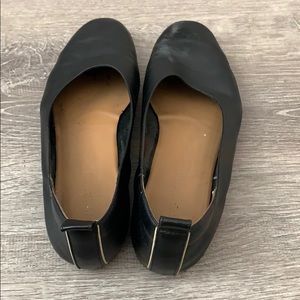 Everlane Day Glove flats in black